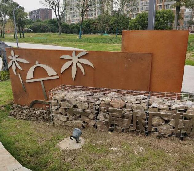 平南锈钢板挡土墙